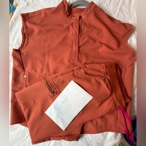 Figs scrub set med Rafaela LP Zamora Terracotta EUC